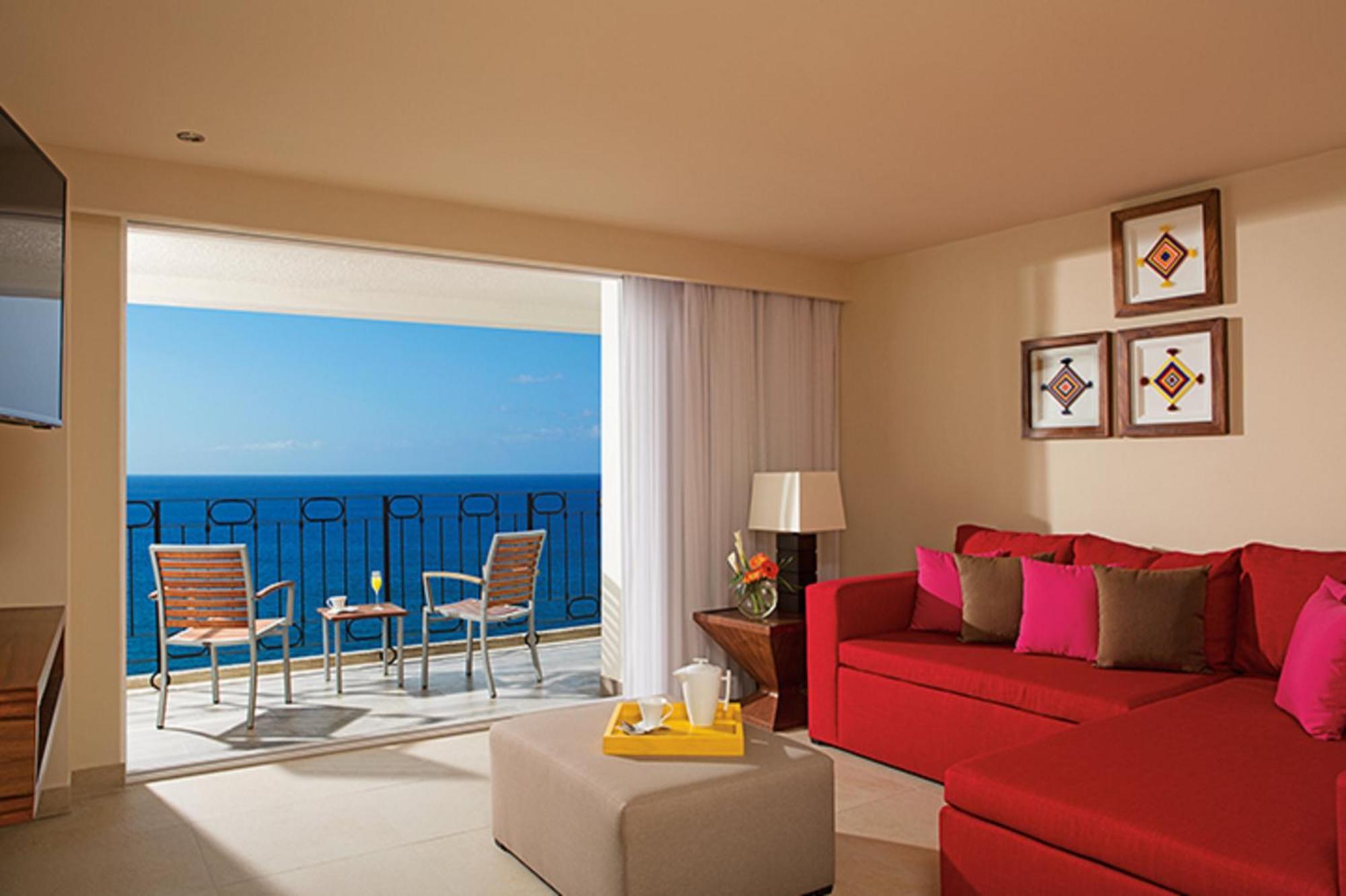 Sun Club Junior Suite Ocean Front Double