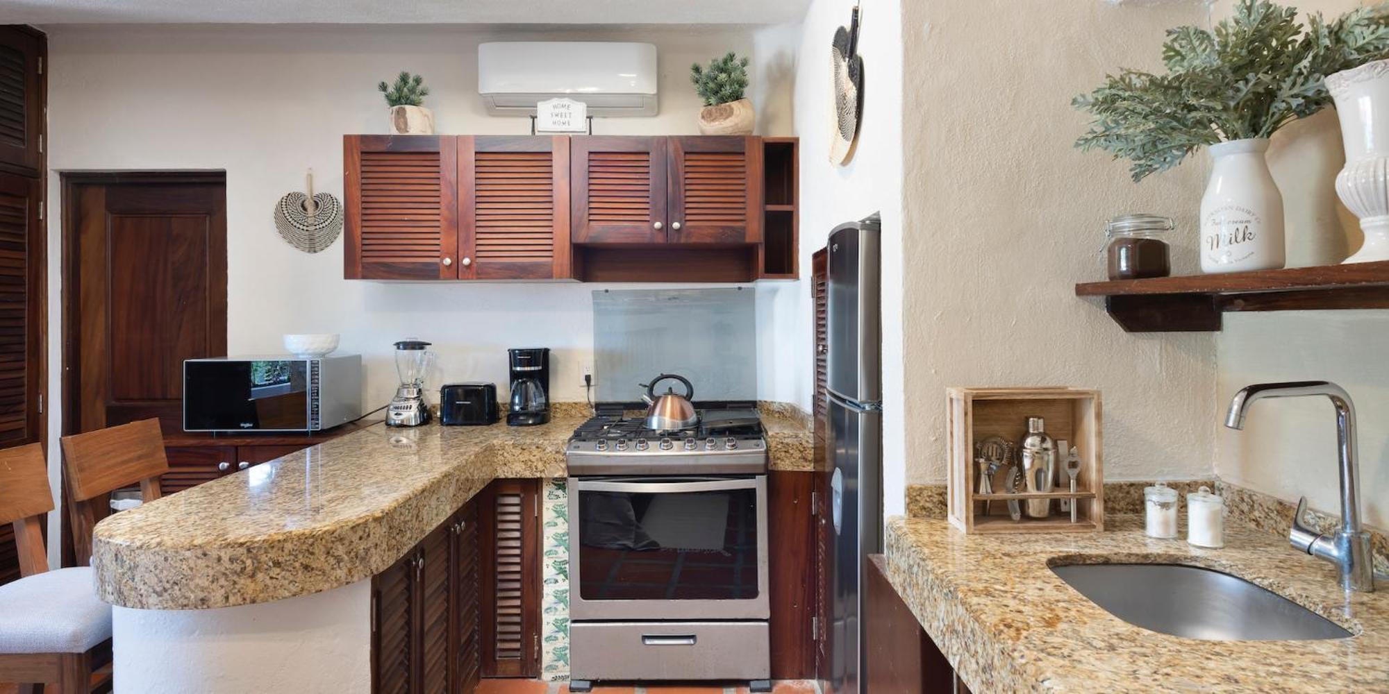 Studio Apartment