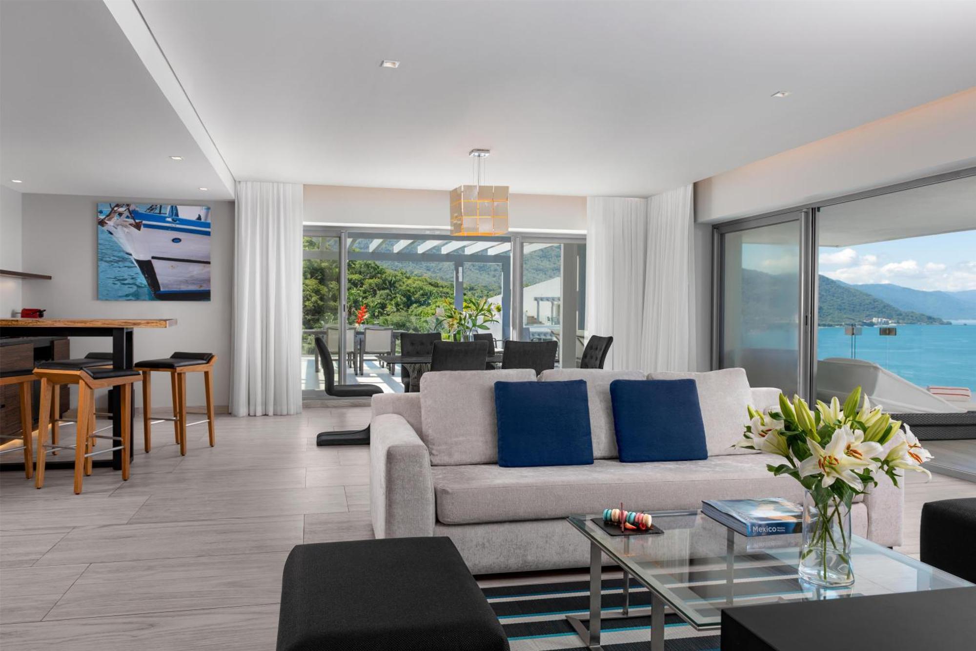 Presidential King Suite