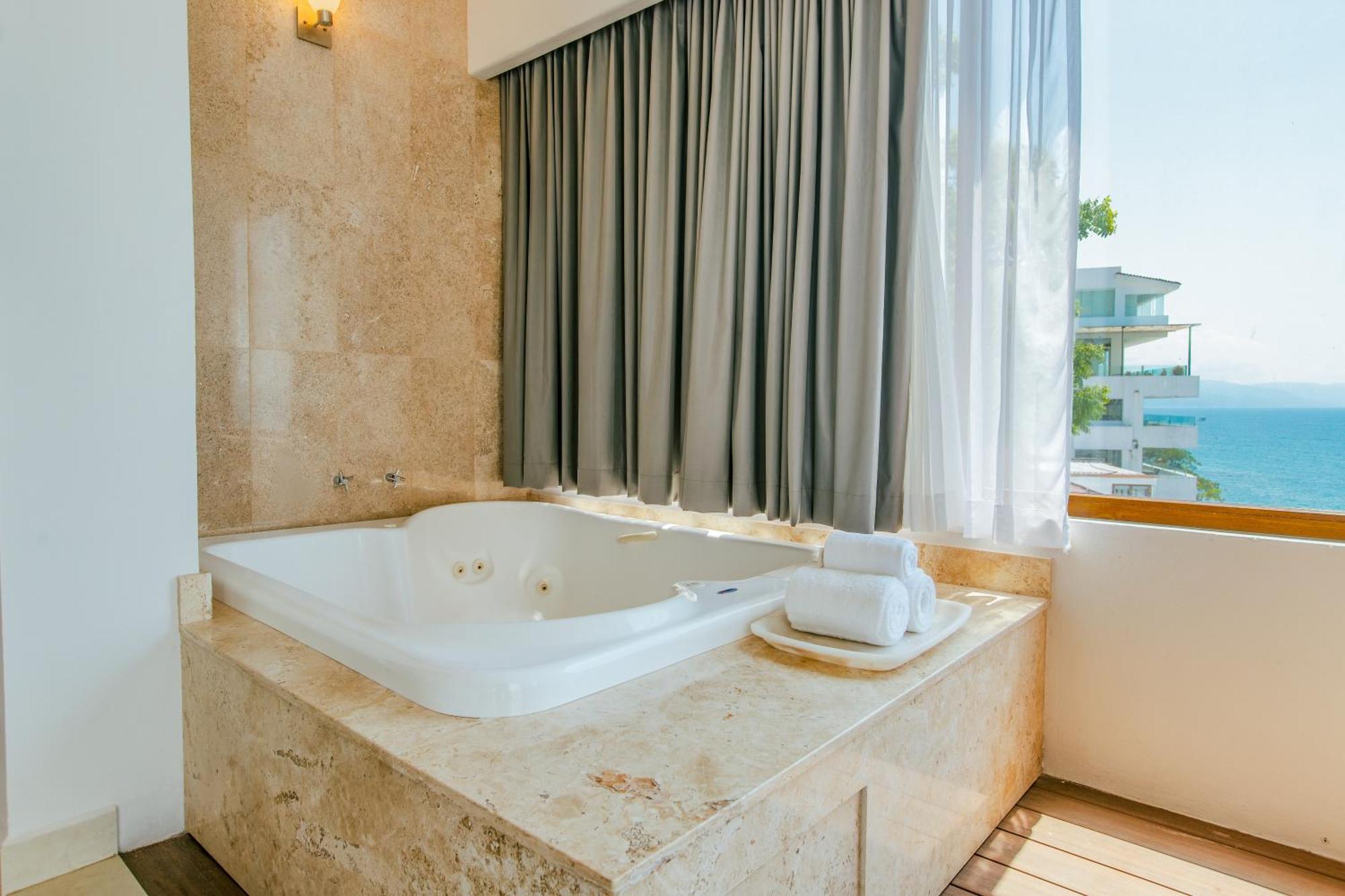 Grand Almar Jacuzzi Terrace Full Ocean View