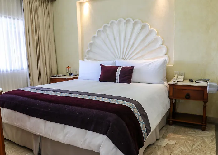 Puerto Vallarta ResortsVelas Vallarta Suite All-Inclusive